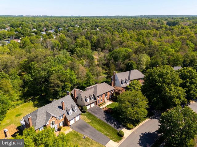 15131 WETHERBURN DR, Centreville, VA 20120