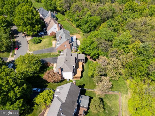 15131 WETHERBURN DR, Centreville, VA 20120