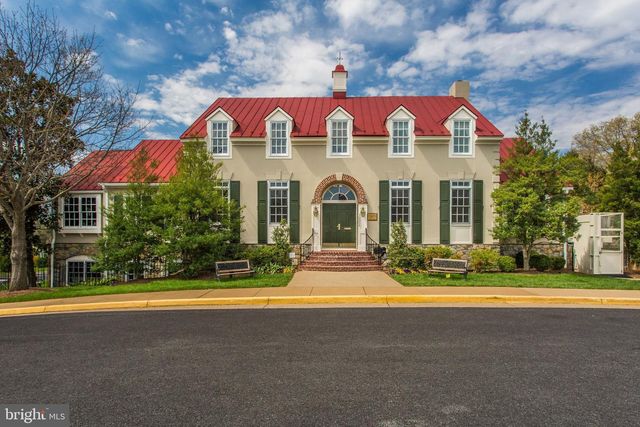 15131 WETHERBURN DR, Centreville, VA 20120