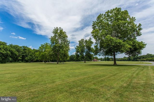 15131 WETHERBURN DR, Centreville, VA 20120