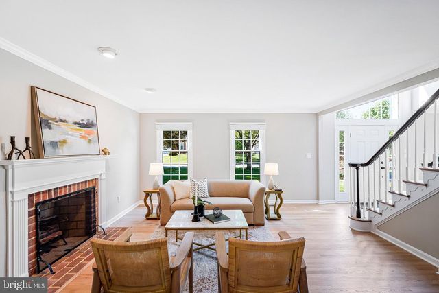 15131 WETHERBURN DR, Centreville, VA 20120