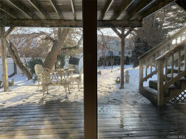 840 Robin Court, Baldwin, NY 11510