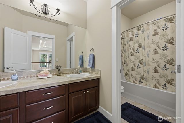 9020 Merrill Court NE, Lacey, WA 98516