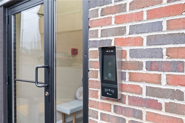 3809 Liberty Ave 303, Lawrenceville, PA 15201