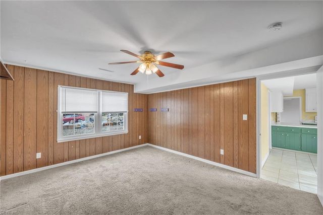 1058 Clipper DR, Hampton, VA 23669