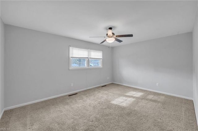 1058 Clipper DR, Hampton, VA 23669