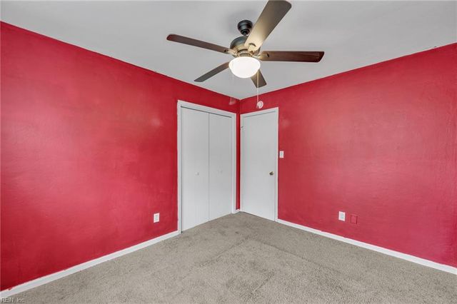 1058 Clipper DR, Hampton, VA 23669