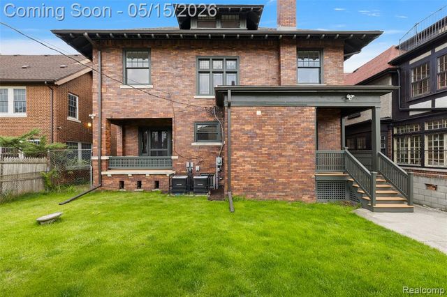 140 Longfellow Street, Detroit, MI 48202