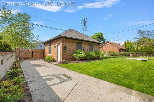 140 Longfellow Street, Detroit, MI 48202