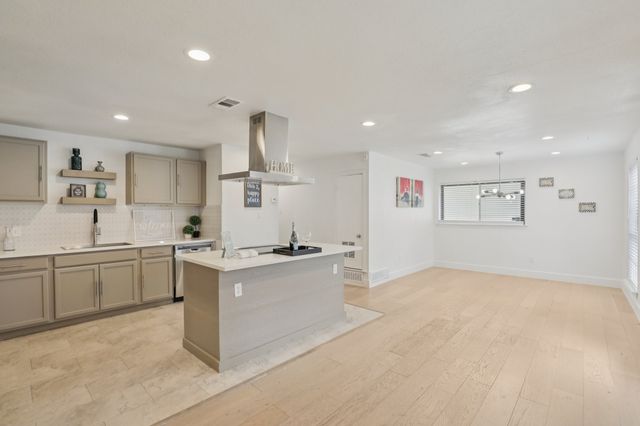 6257 Fenway Street, Dallas, TX 75217