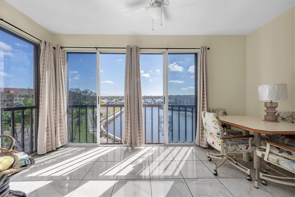 19029 US HIGHWAY 19 N 8-25, Clearwater, FL 33764