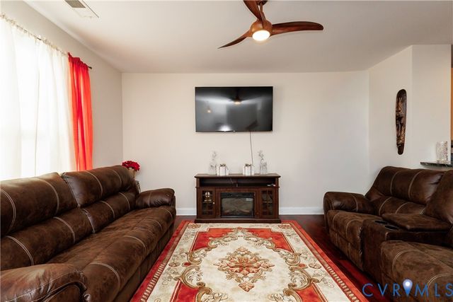 11556 Claimont Mill Dr, Chester, VA 23831