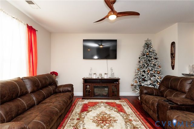 11556 Claimont Mill Dr, Chester, VA 23831