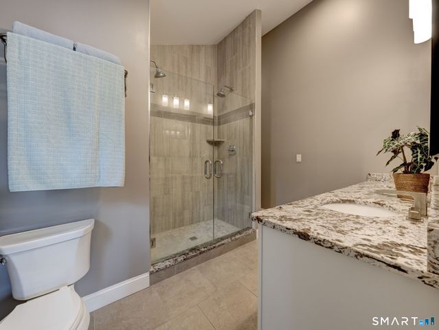 111 Woodfield Crossing, Glastonbury, CT 06033