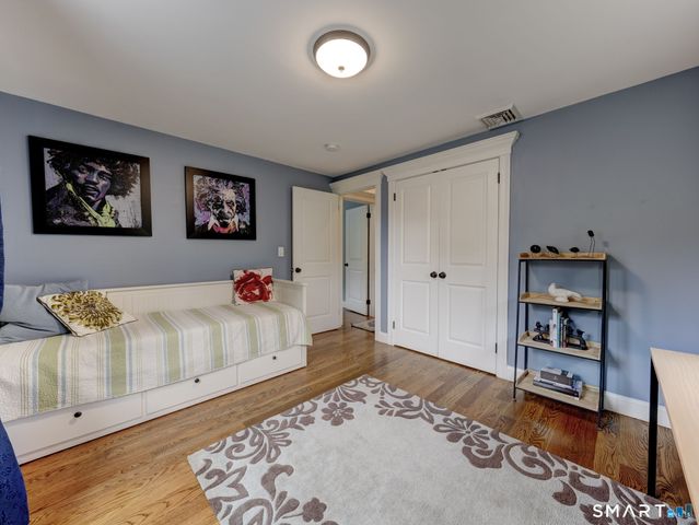 111 Woodfield Crossing, Glastonbury, CT 06033