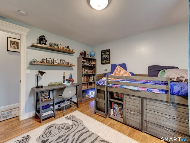 111 Woodfield Crossing, Glastonbury, CT 06033