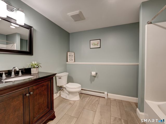 111 Woodfield Crossing, Glastonbury, CT 06033