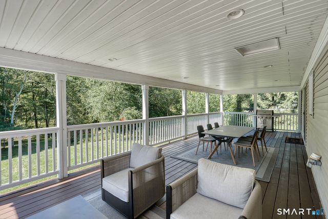 111 Woodfield Crossing, Glastonbury, CT 06033