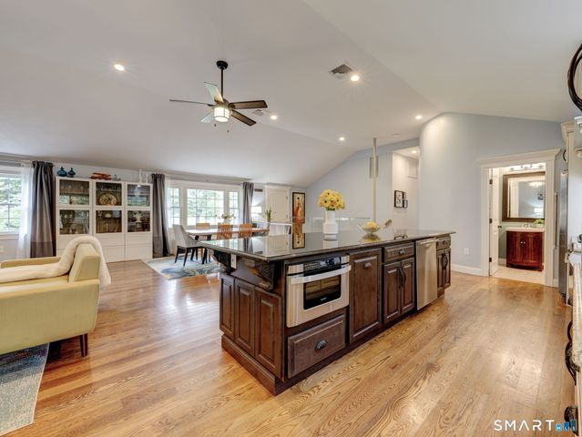 111 Woodfield Crossing, Glastonbury, CT 06033