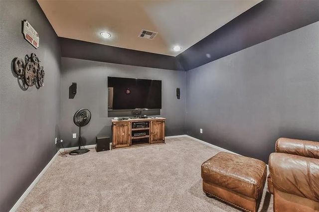 143 Deerfield Meadow Drive, Conroe, TX 77384