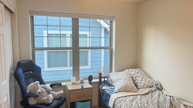 450 Midway Road 5, Medford, OR 97501