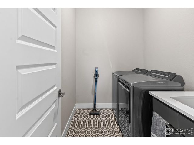 1869 Blossom Grove Dr, Windsor, CO 80550