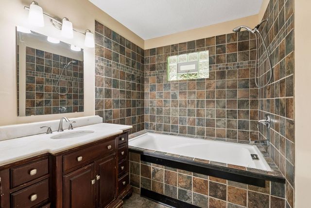 9934 Maple Avenue, Bloomington, MN 55431