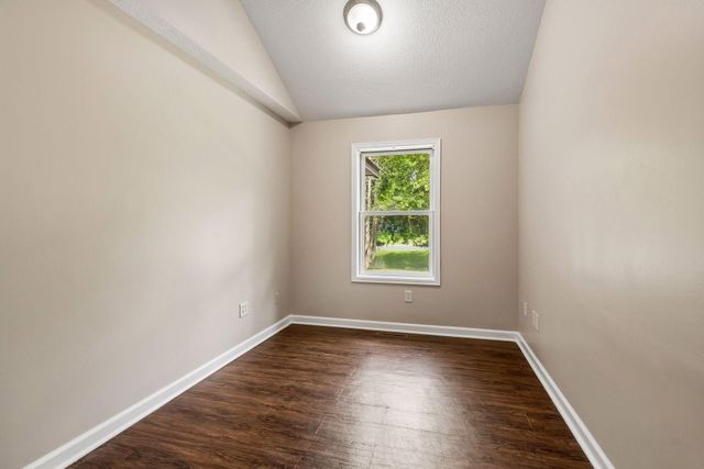 9934 Maple Avenue, Bloomington, MN 55431