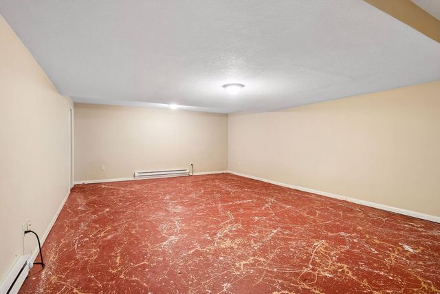 9934 Maple Avenue, Bloomington, MN 55431