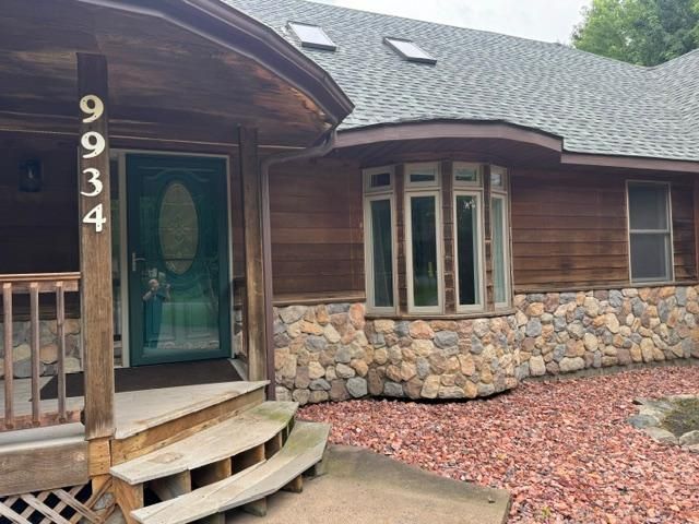 9934 Maple Avenue, Bloomington, MN 55431