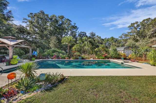 2641 Bees Creek Rd, Ridgeland, SC 29936