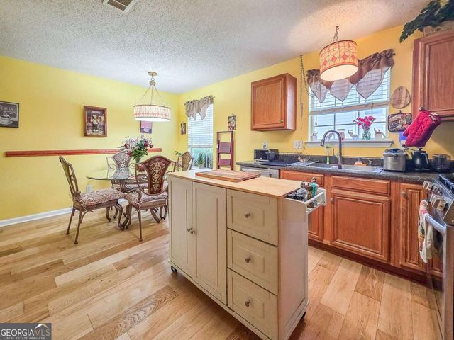 6723 Pine Valley Trace, Stone Mountain, GA 30087