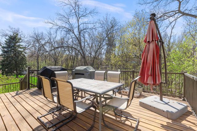 2655 N Barclay Street, Maplewood, MN 55109