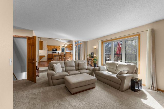 2655 N Barclay Street, Maplewood, MN 55109