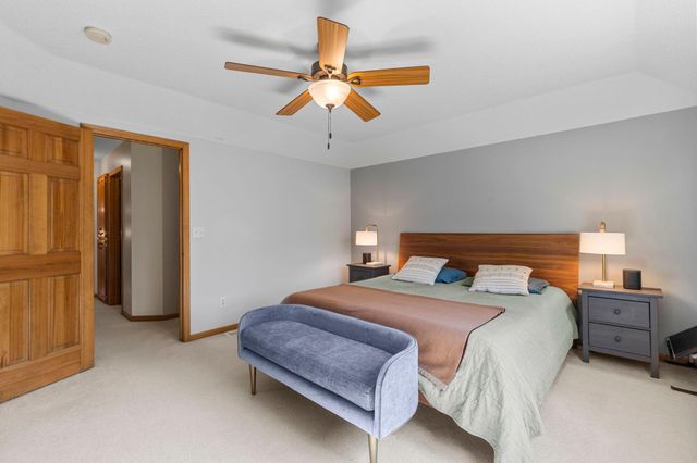 2655 N Barclay Street, Maplewood, MN 55109