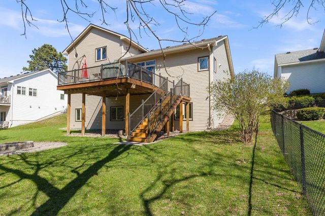 2655 N Barclay Street, Maplewood, MN 55109