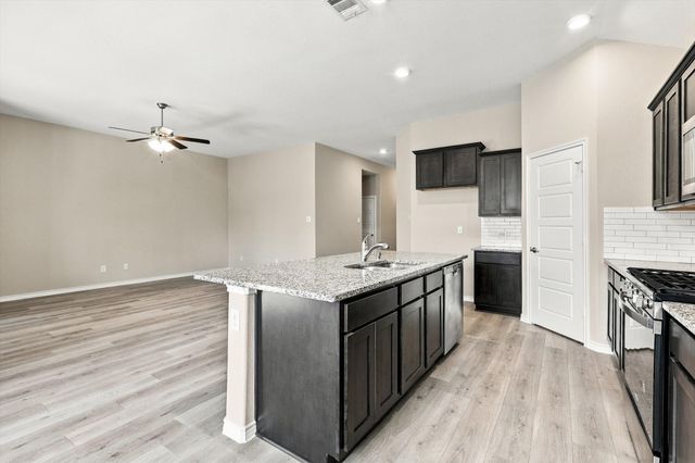 4109 Harvest Glen Drive, Denton, TX 76208