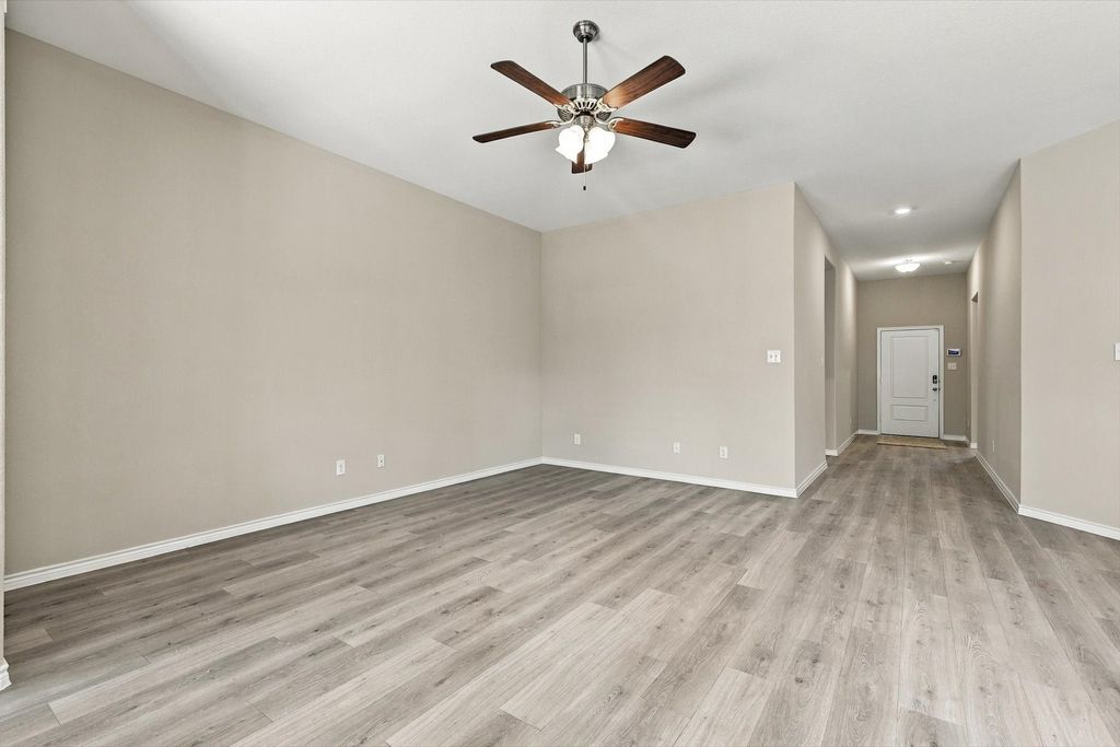 4109 Harvest Glen Drive, Denton, TX 76208 — photo 3