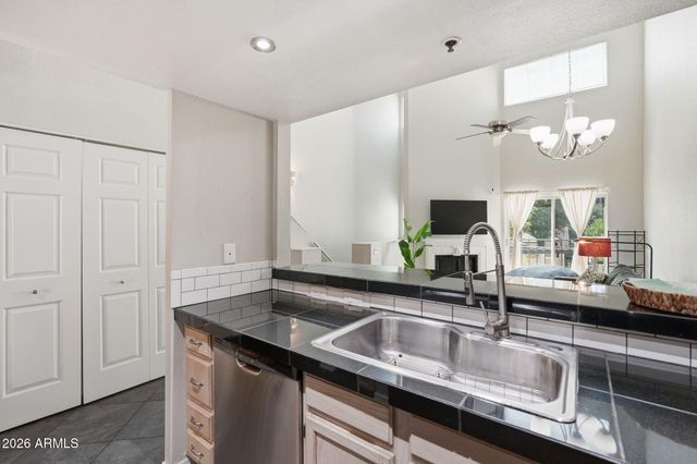 100 E FILLMORE Street 216, Phoenix, AZ 85004