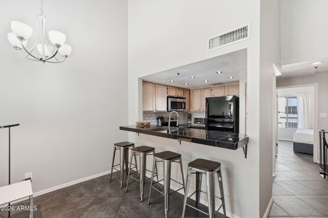 100 E FILLMORE Street 216, Phoenix, AZ 85004