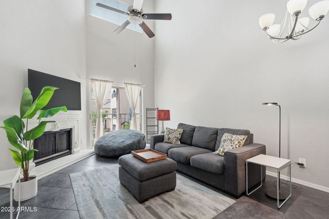100 E FILLMORE Street 216, Phoenix, AZ 85004