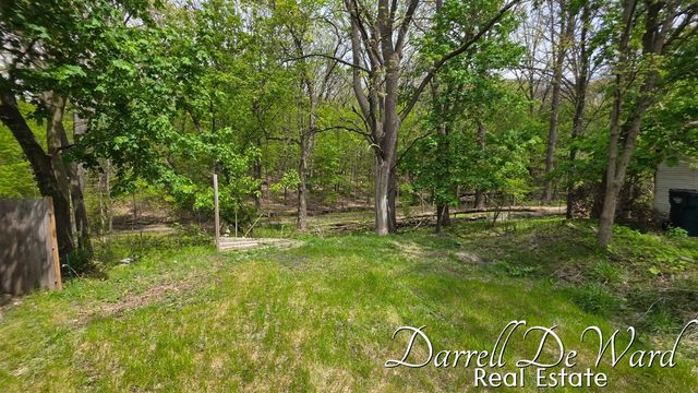 1710 Indiana Avenue, Lansing, MI 48906