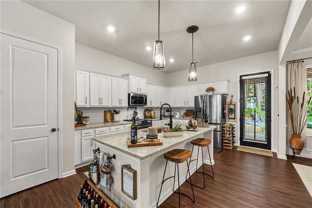 437 Bishop Lane, Woodstock, GA 30188