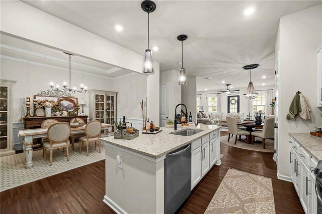 437 Bishop Lane, Woodstock, GA 30188