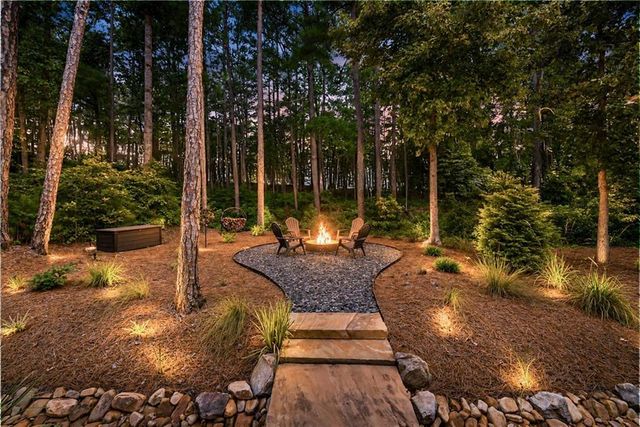 437 Bishop Lane, Woodstock, GA 30188