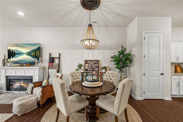 437 Bishop Lane, Woodstock, GA 30188