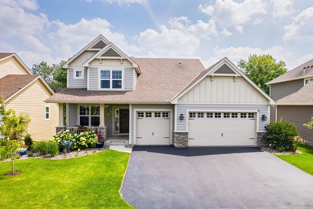 5157 Black Oaks Court N, Plymouth, MN 55446