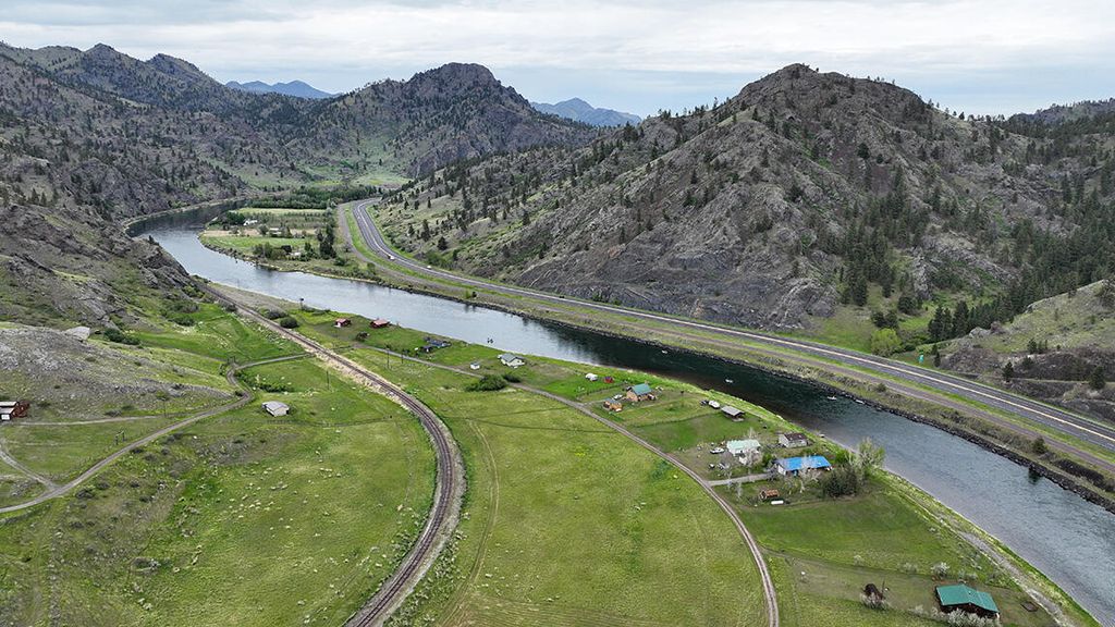 50 Missouri Overlook DR, Cascade, MT 59421 photo 4