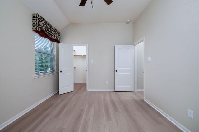 3573 Falcon Way, Conroe, TX 77304