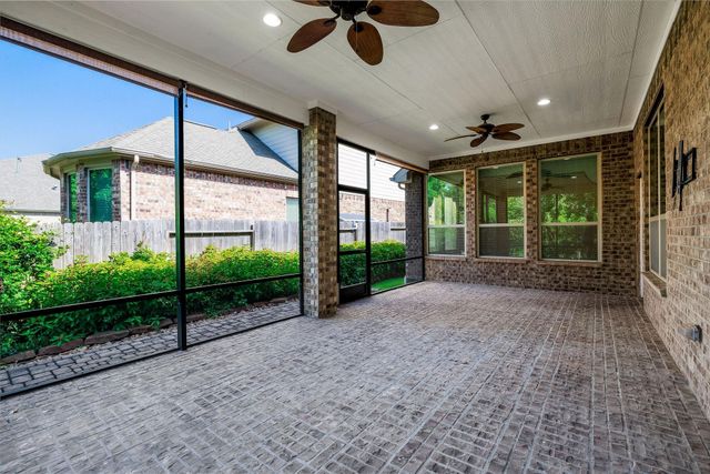 3573 Falcon Way, Conroe, TX 77304